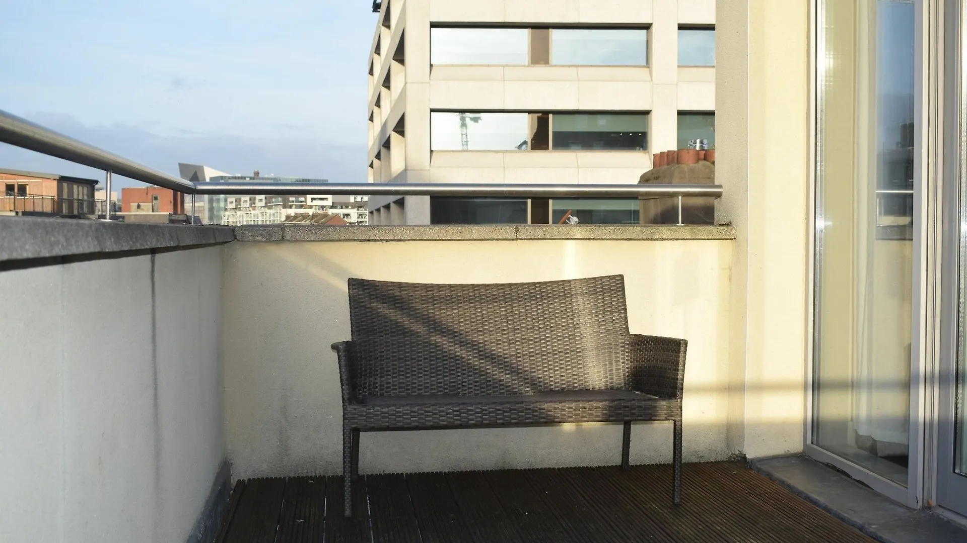 1 Bedroom Apartment With Balcony In 더블린